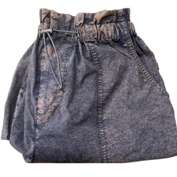 UO Sloan Baggy Parachute Pant - Picture 3 of 3